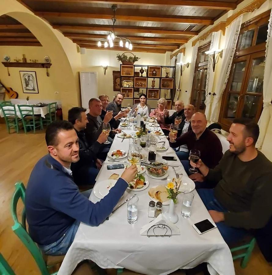 Hotel Bineri Gjirokastër 外观 照片