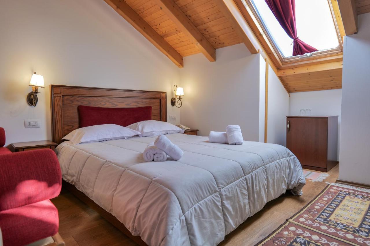 Hotel Bineri Gjirokastër 外观 照片