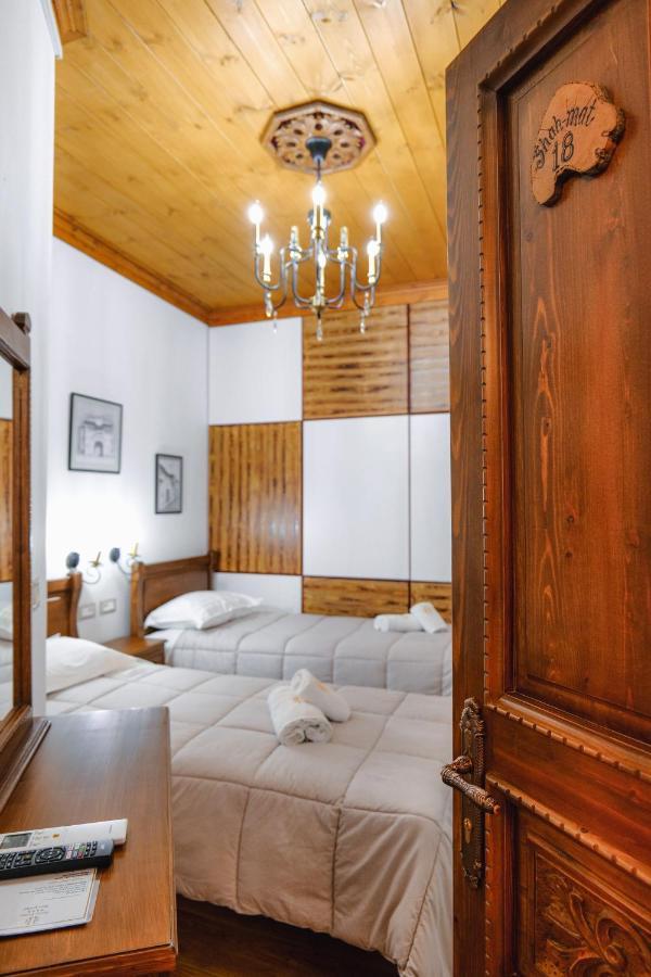 Hotel Bineri Gjirokastër 外观 照片