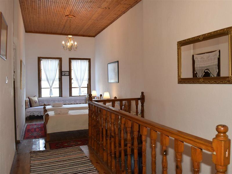 Hotel Bineri Gjirokastër 外观 照片