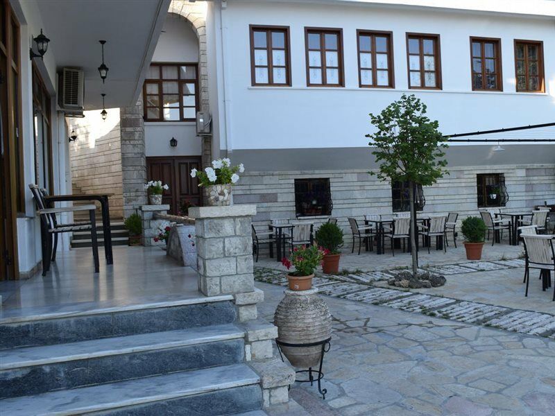 Hotel Bineri Gjirokastër 外观 照片