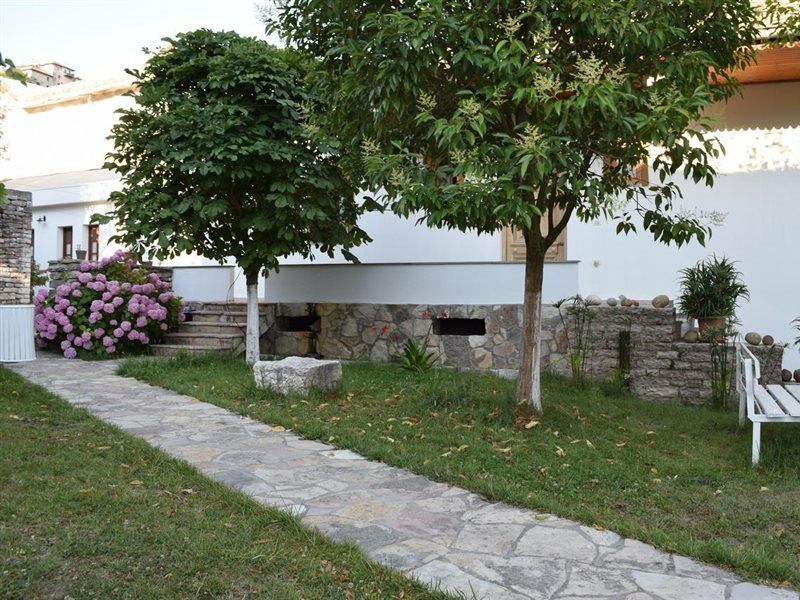 Hotel Bineri Gjirokastër 外观 照片